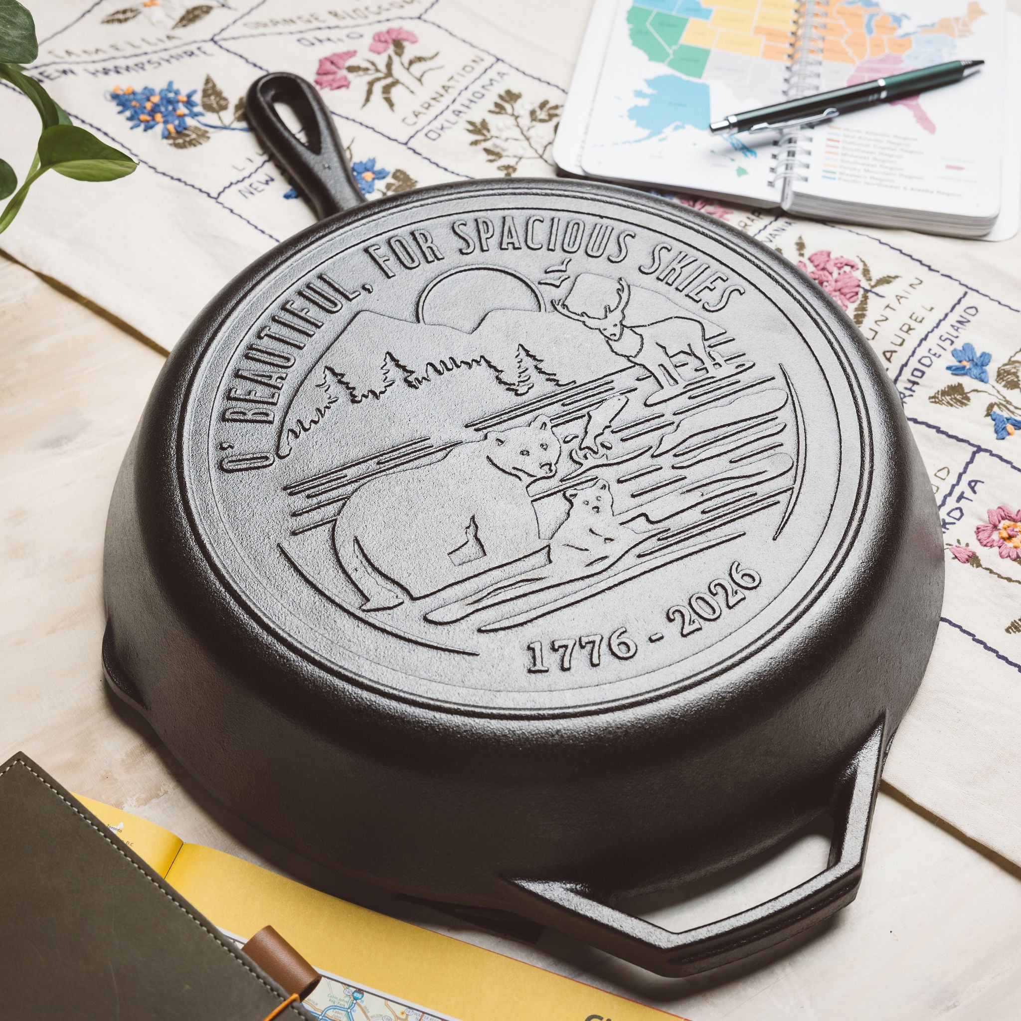 Lodge 12 Inch Seasoned Cast Iron Skillet. Spacious Skies - Image 3